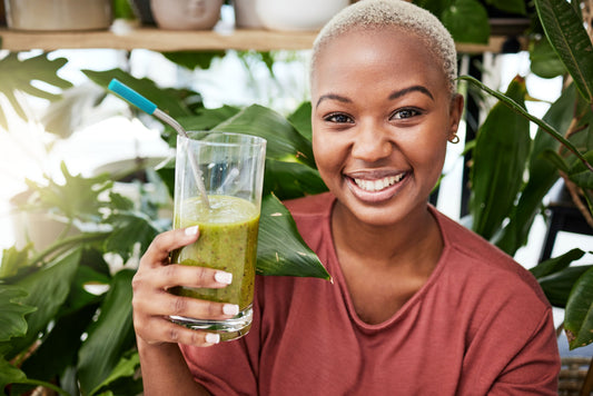 Daily Greens vs. Eating Salad: Why Most Women Still Miss Essential Nutrients
